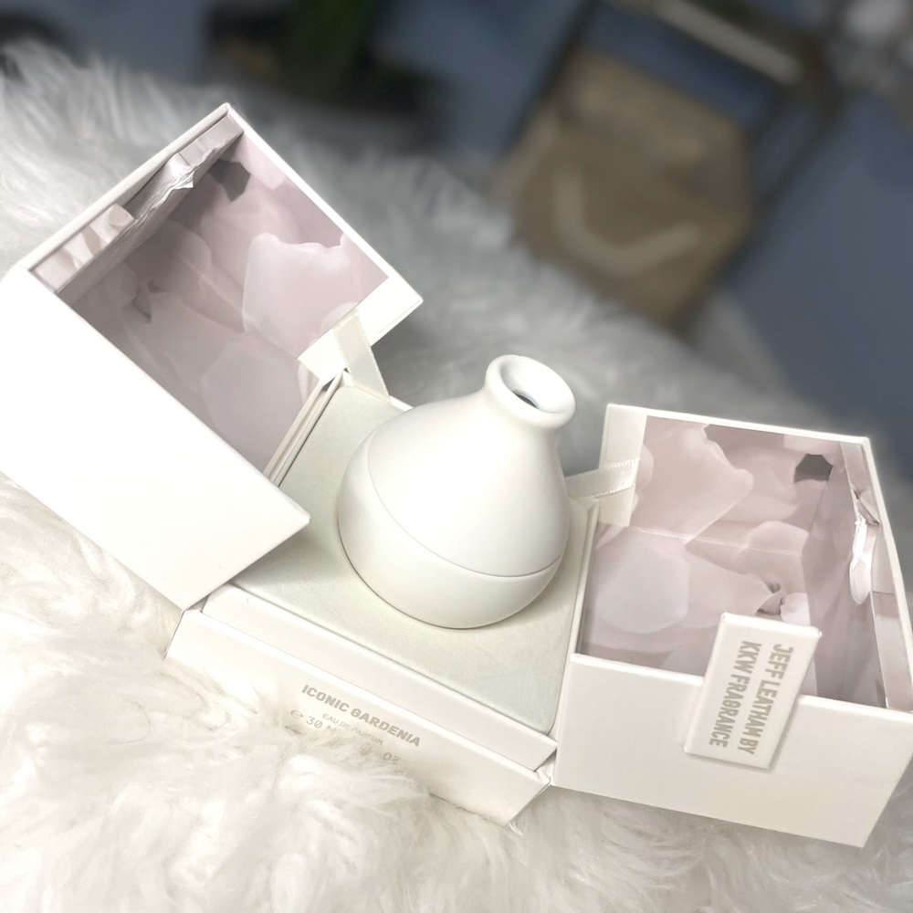 ICONIC GARDENIA x KKW FRAGRANCE x JEFF LEATHEM (discontinued)